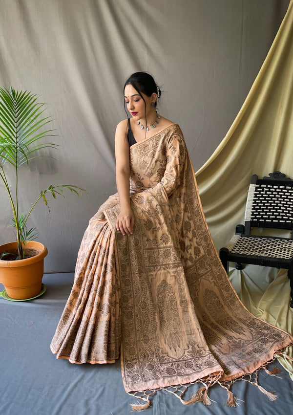 Cotton Sarees with Copper Zari Weaving Border having Beautiful Jaal Motifs all over. Rich Weaving Copper Zari Pallu Paired with Brocade Weaving Blouse.