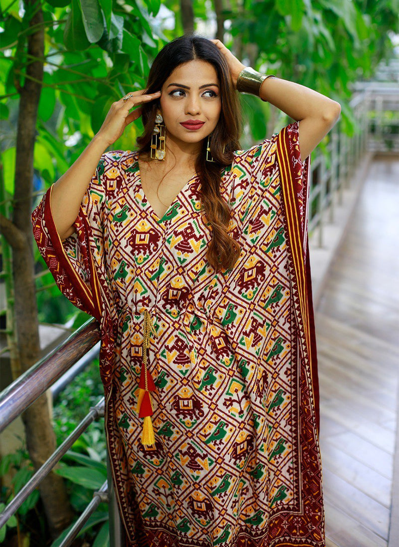 Be the cynosure of the special ocassions by our new prime collection of kaftan dress