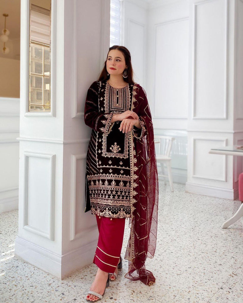 A VELVET CORDING SEQUENCE EMBROIDERY WORK SUIT WITH DUPATTA